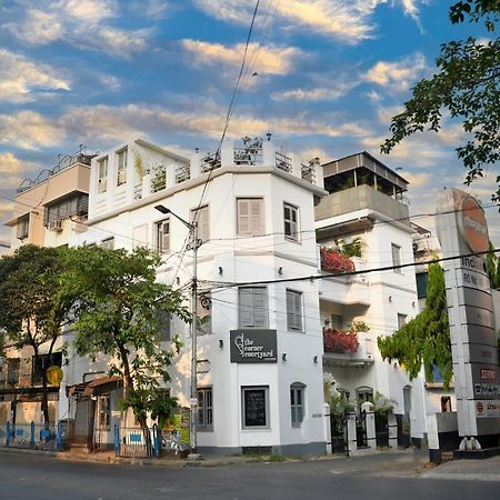 The Corner Courtyard Hotel Kolkata Exterior photo