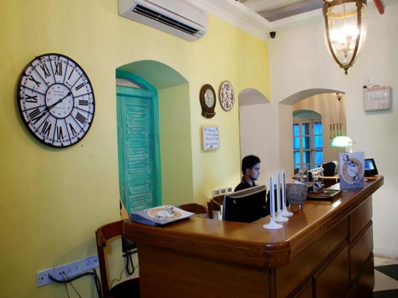 The Corner Courtyard Hotel Kolkata Exterior photo